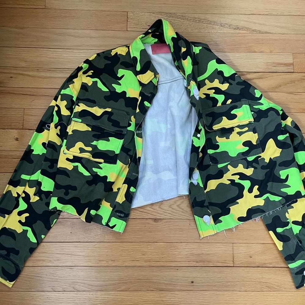 Short camo jacket from dolls kill